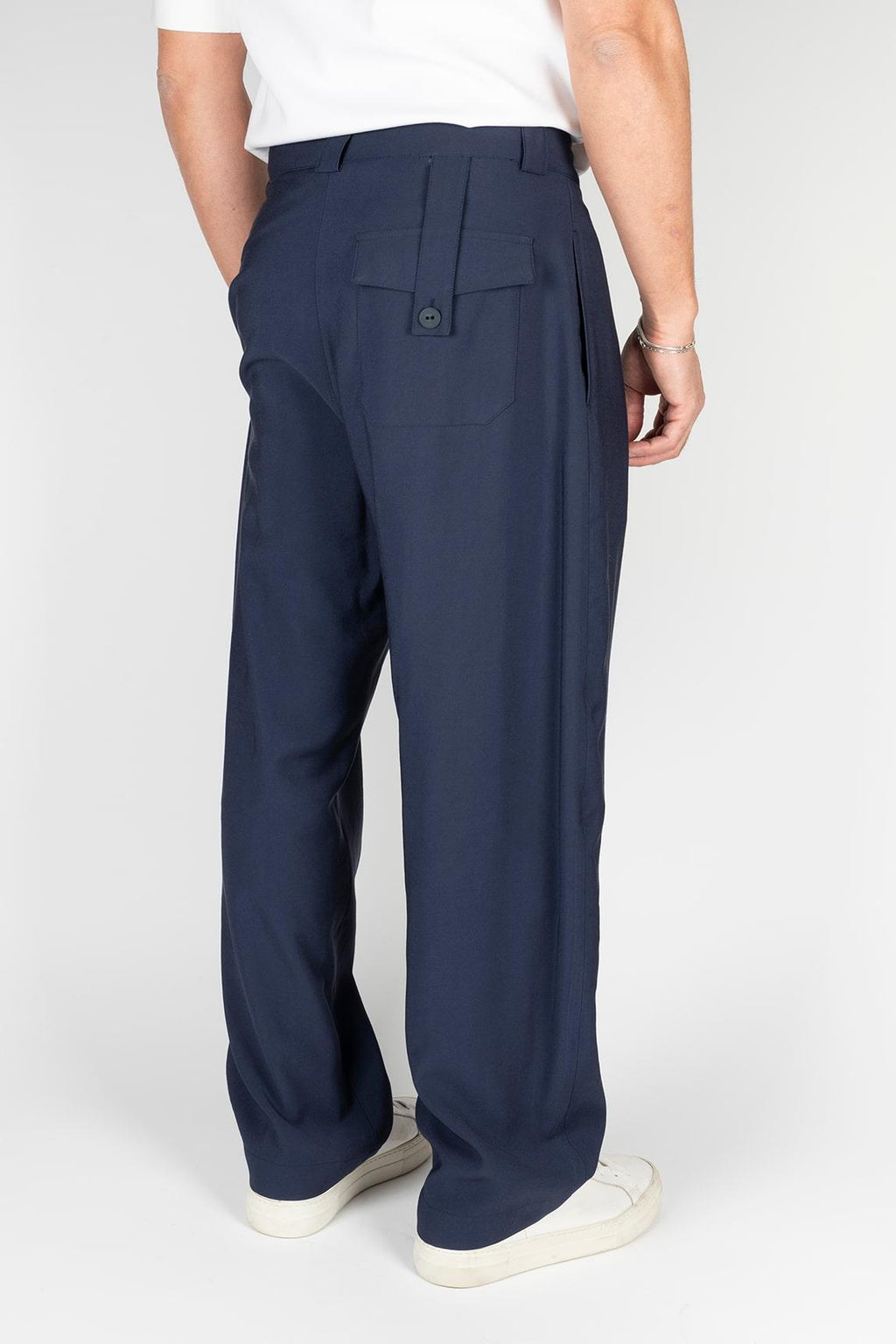 Rivern navy blue trousers